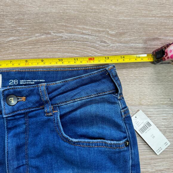 PILCRO High Rise Flare Jeans - Size 28 - Picture 8 of 8